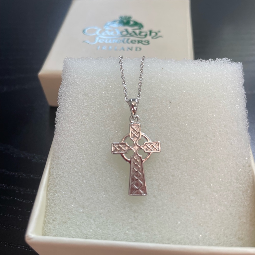 Never worn Claddah Necklace from Dublin, Sterling Silver